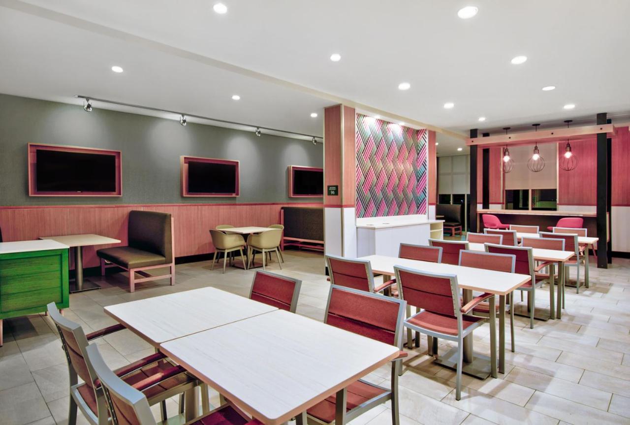 Holiday Inn - Erie By Ihg Экстерьер фото